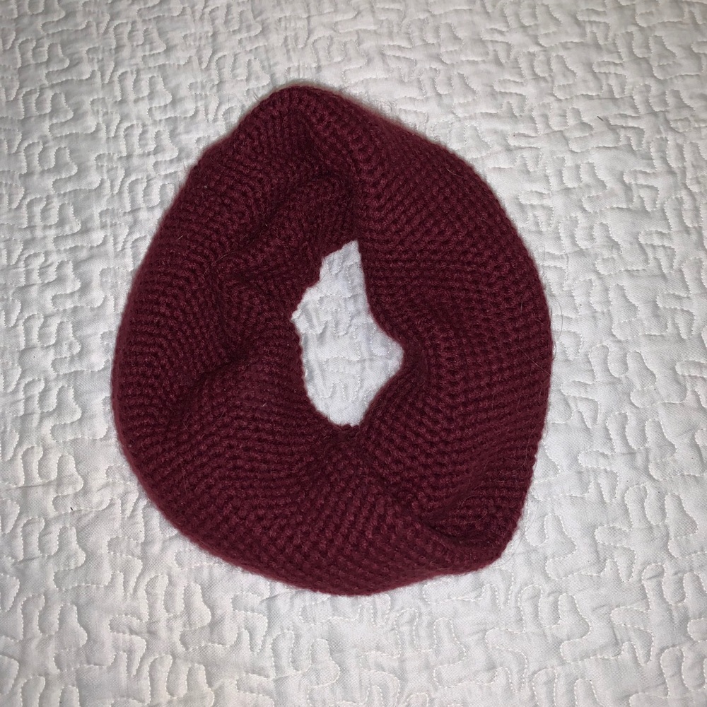 Burgundy infinity scarf